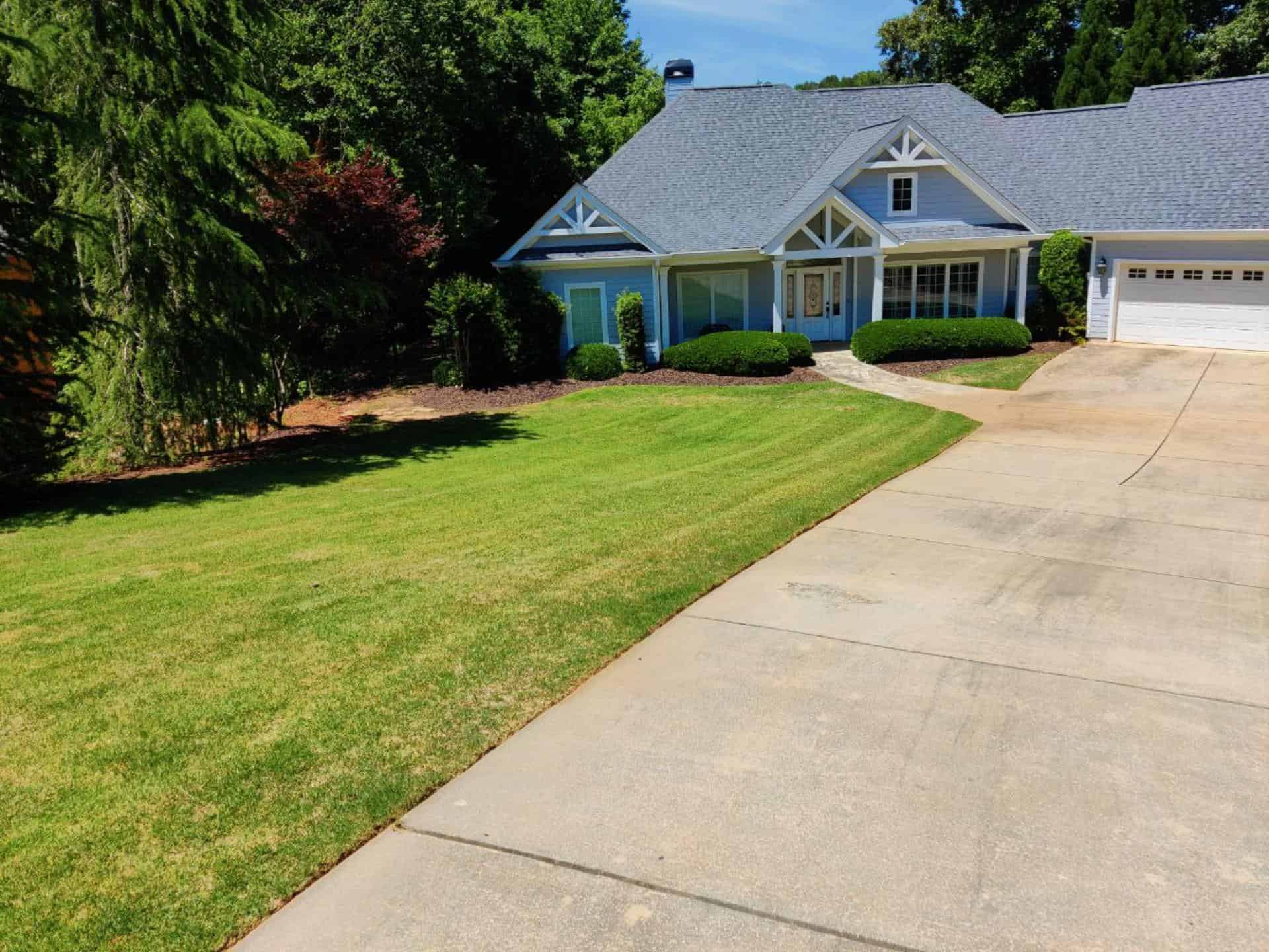 Residential Lawn Care Maintenance by Stepping Stone Lawn Care company - Buford - Flowery Branch - Suwanee - Sugar Hill - Georgia